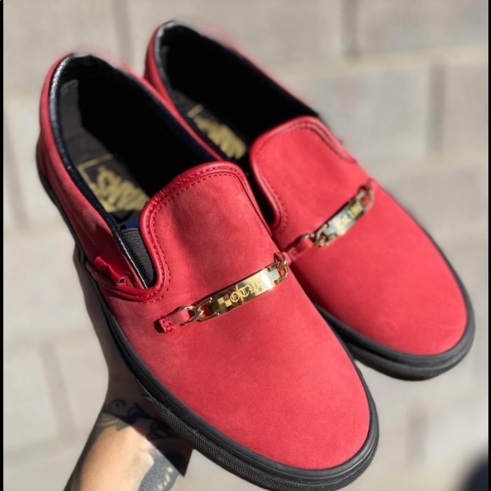 Chili pepper vans - Picture 5 of 5